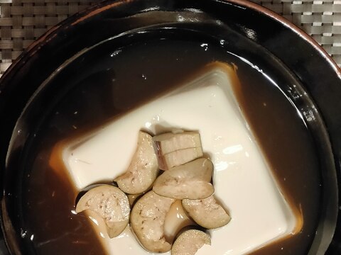 絹豆腐を茄子の漬物つゆで頂きます(•ө•)♡